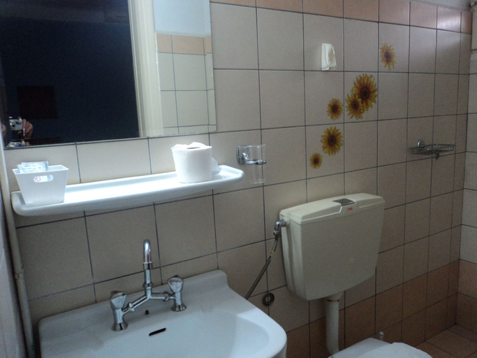 Bathroom 5, Pasiphae Self Hotel, Crete