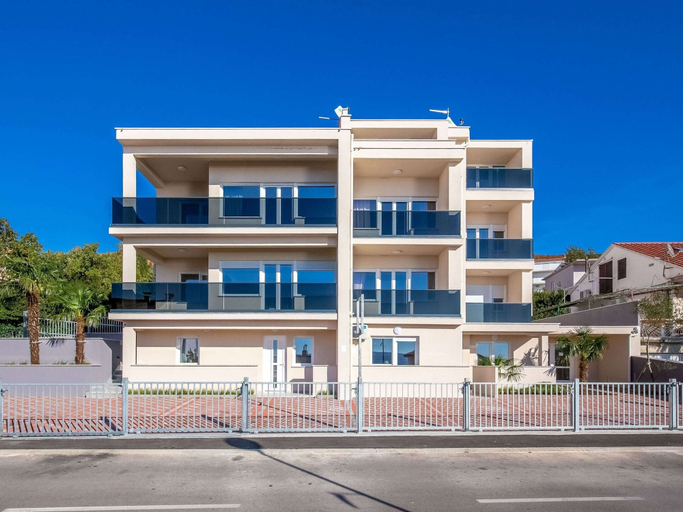 Exterior & Views 2, Villa in Dramalj at Sea, Crikvenica