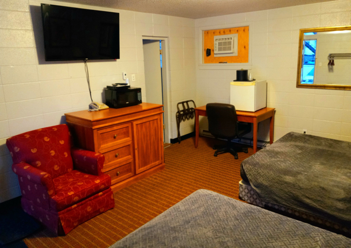 Others 4, Chalet Inn Motel, Kenora