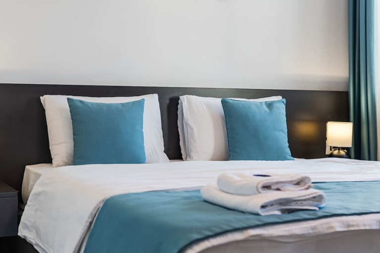 Room 3, Spacious 1BR Apartment With Resort Access, Durrësit