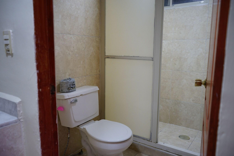 Bathroom 3, Posada del Sol Inn , Torreón
