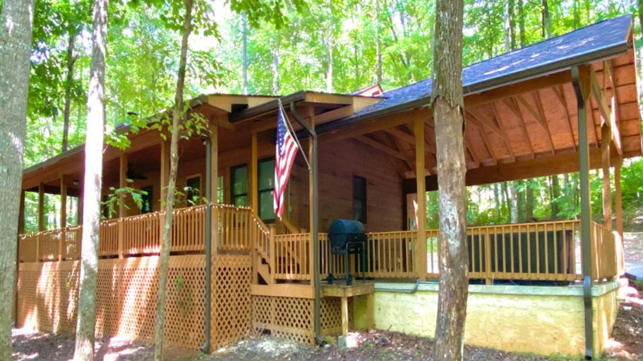 Exterior & Views, Cant Wait to Hibernate, Sevier