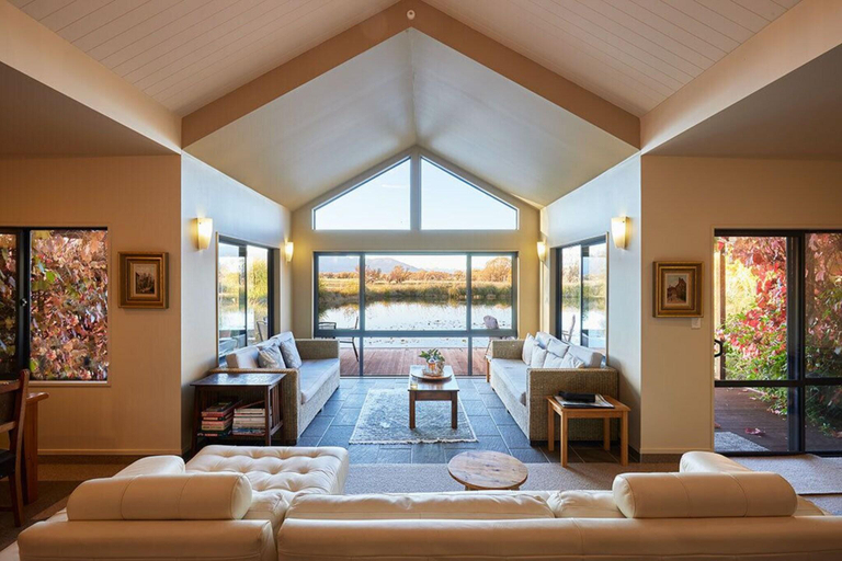 Public Area, Matuka Luxury Lodge, Mackenzie