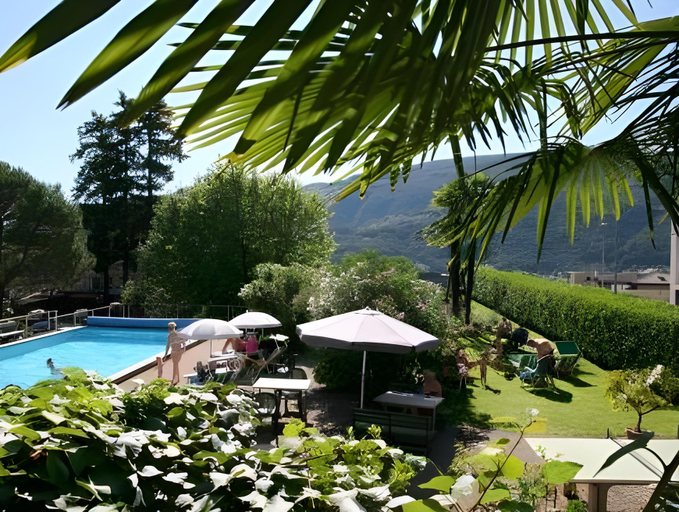Others 3, Hotel Vezia, Lugano