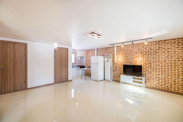 Dining Room 23