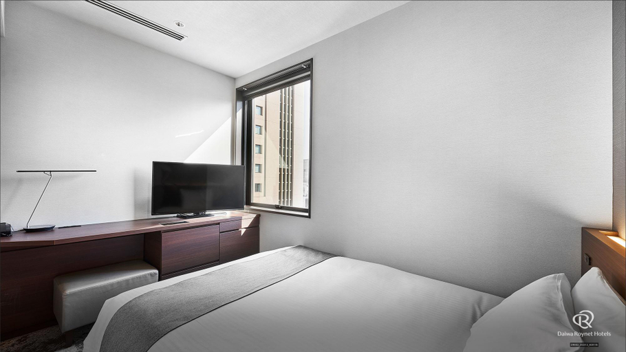 Bedroom 12
