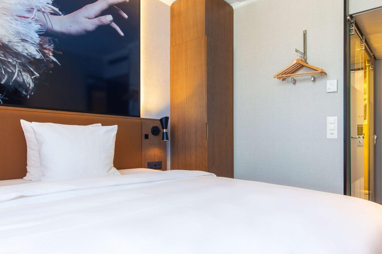 Bedroom 14