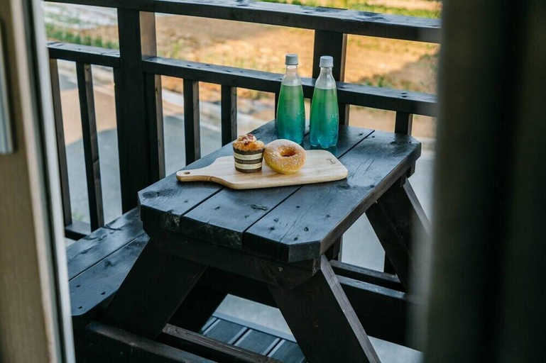 Food & Drinks, Star moon Pension, Geoje
