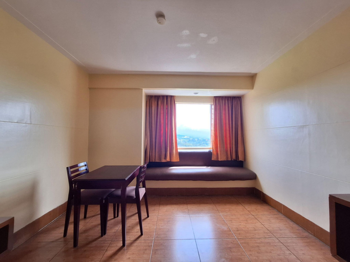 Dining Room 11