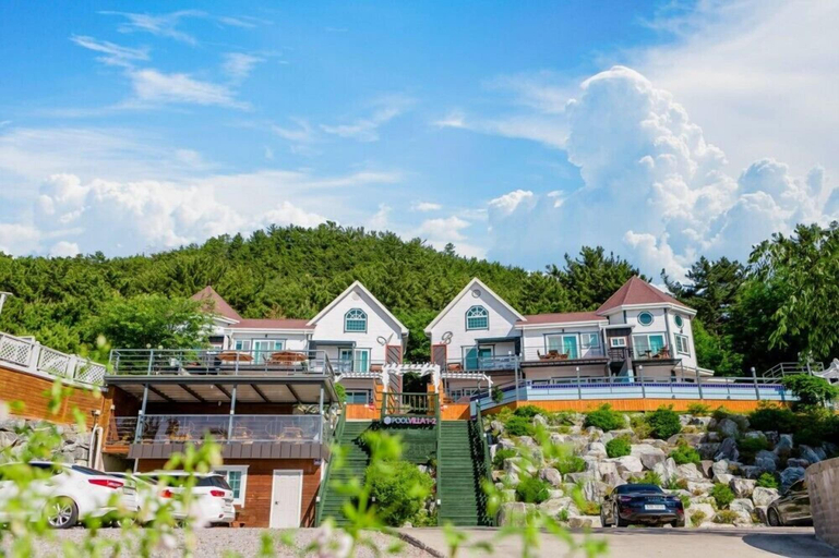 Exterior & Views 2, Pool Villa 1-2 Pension, Pohang