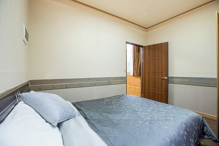 Bedroom 2, Vivaldi house, Cheorwon