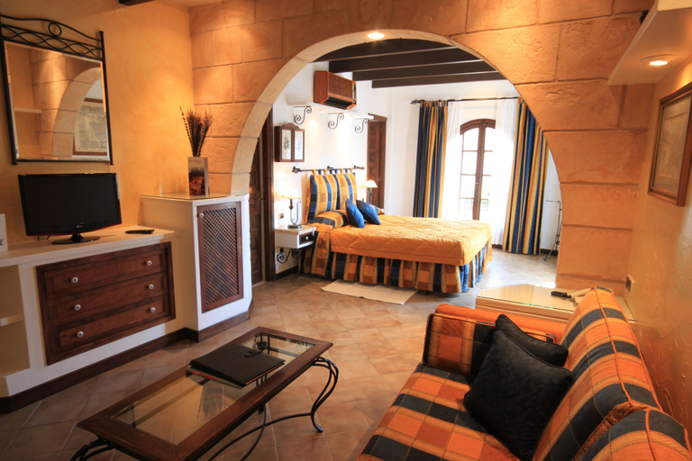 Bedroom 2, Petit Hotel Restaurante Ses Rotges - Adults Only, Baleares