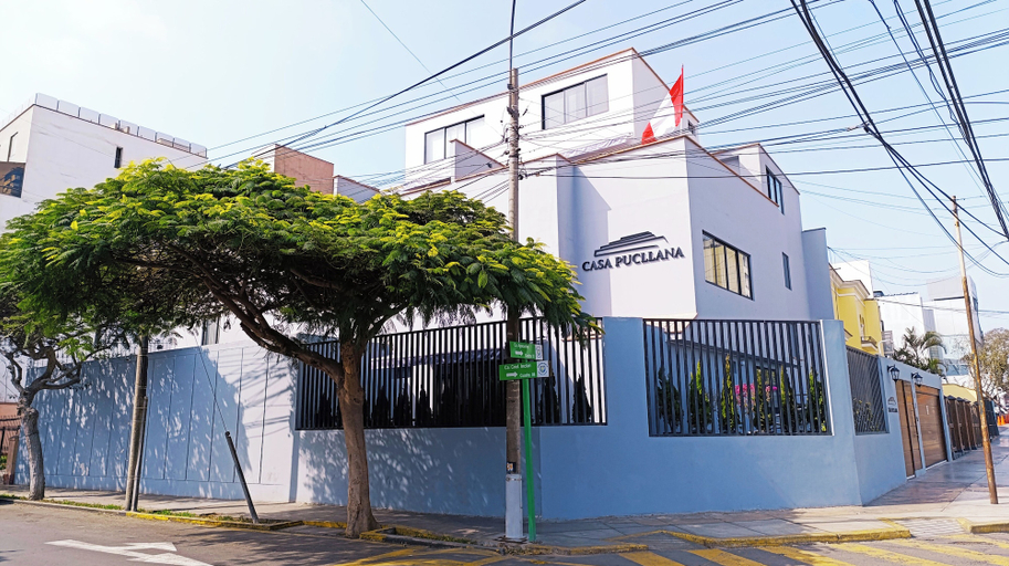 Exterior & Views