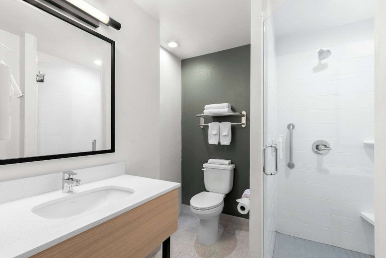 Bathroom 5, Spark by Hilton Fountain Hills Scottsdale, Maricopa