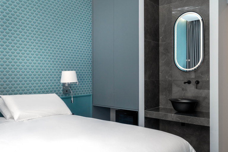 Bedroom 4, Athens Feeling, Attica