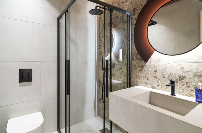 Bathroom 4, Alinea Diono Historic Center