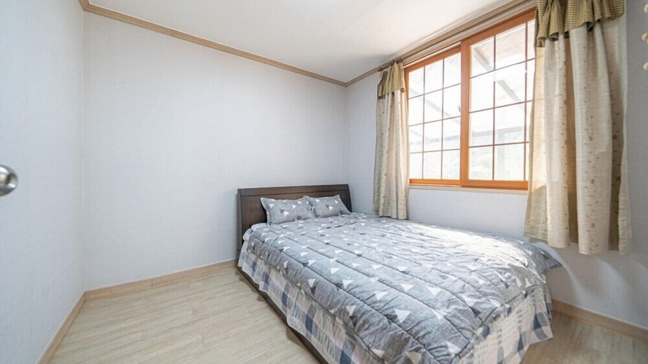 Bedroom 3, pu leun cho won ui jib, Gapyeong