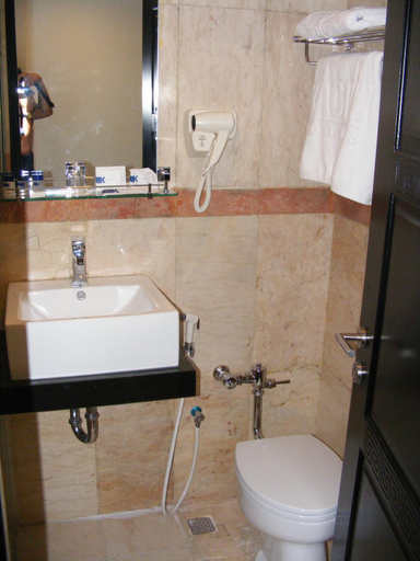 Bathroom 7