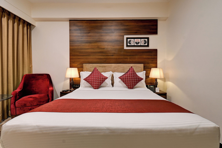 Bedroom 2, Hotel Tip Top International, Pune