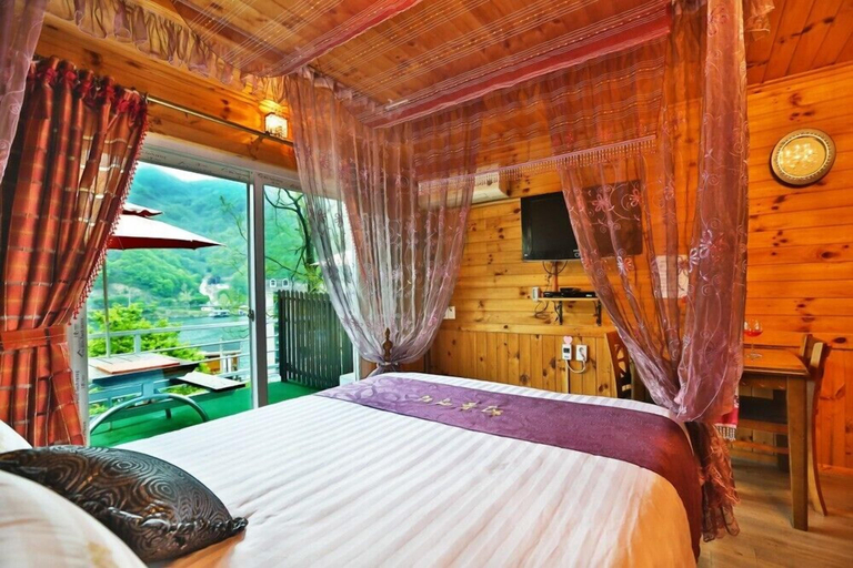 Bedroom 14