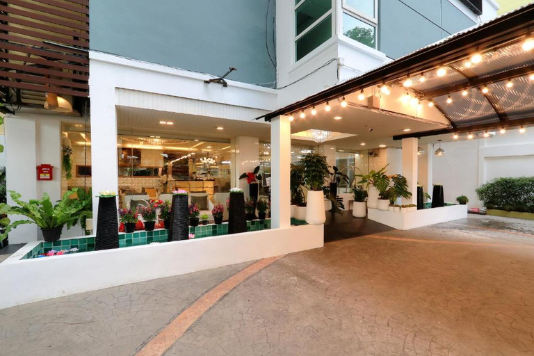 Exterior & Views 2, Klassique Sukhumvit Hotel, Wattana
