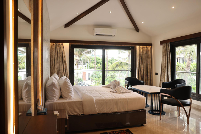 Bedroom, Mirabilis Hotel, Kancheepuram