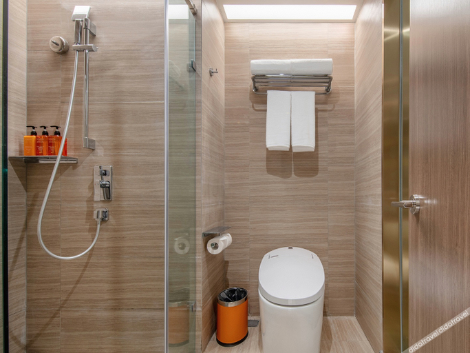 Bathroom 3, Orange Hotel Urumqi High-Speed Railway Station, Ürümqi