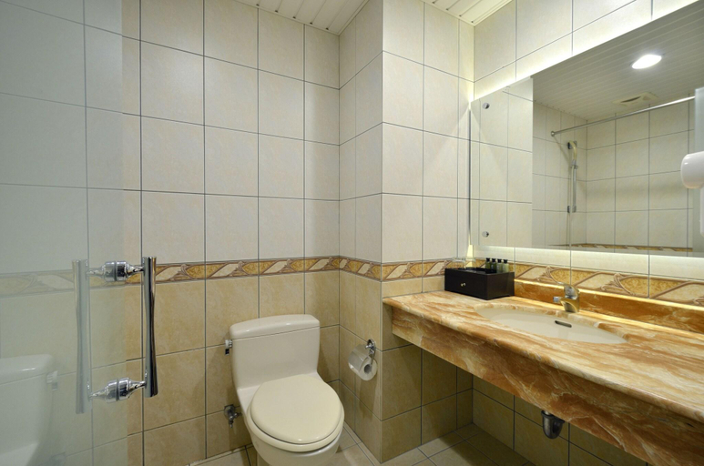 Bathroom 4, Kings Paradise Hotel, Taoyuan
