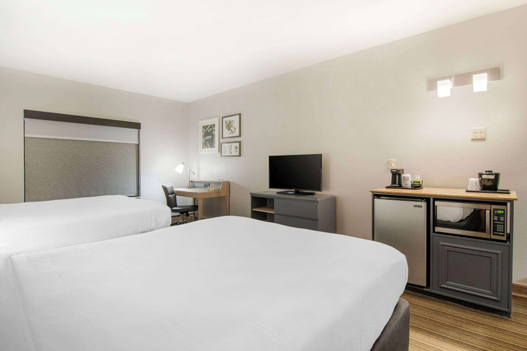Bedroom 3, Country Inn & Suites by Radisson, Columbia, MO, Boone