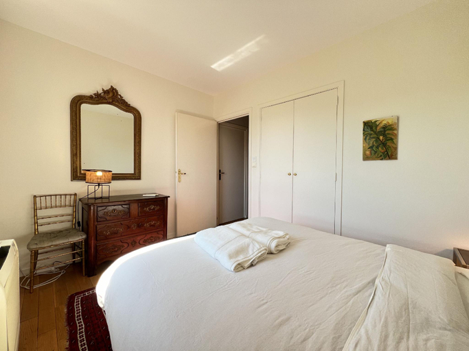 Bedroom 2, Le Tower au coeur de Toulouse avec Parking et vue, Haute-Garonne
