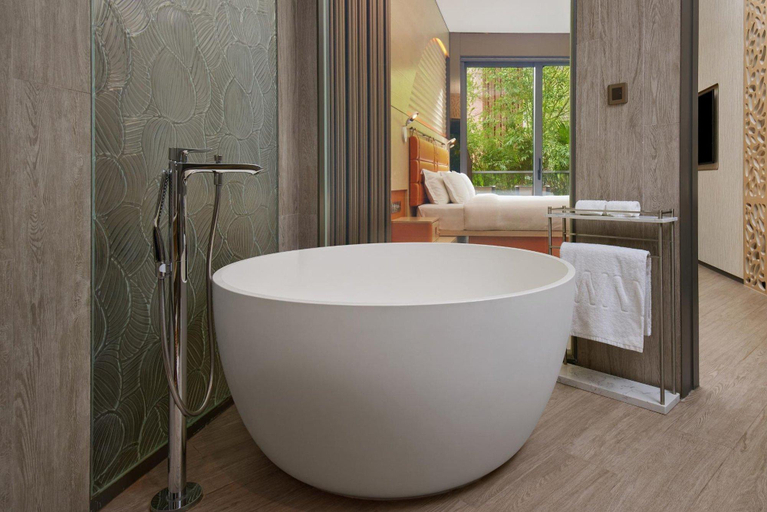 Bathroom 27