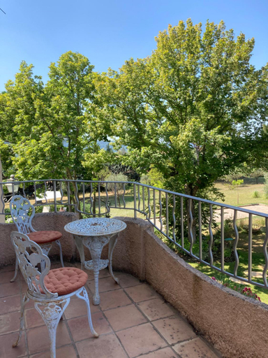 Others 4, La Bastide de Villecroze, Var