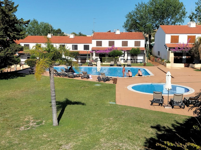 Room 4, V2 Vilar Jardim Piscina Wifi, Loulé