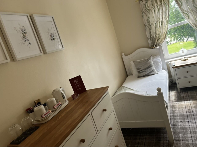 Bedroom 4, The Village Inn, South Lanarkshire