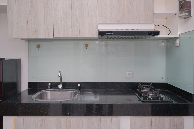 Others 3, Elegant Studio at Casa De Parco Apartment By Travelio, Tangerang