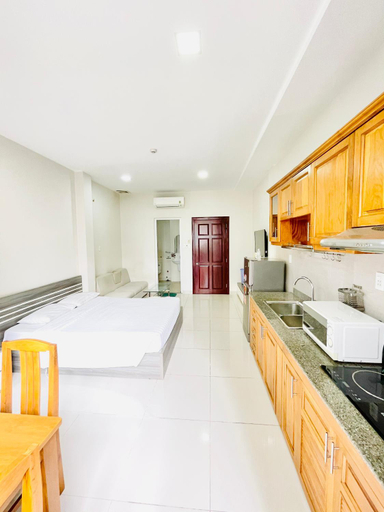 Dining Room 4
