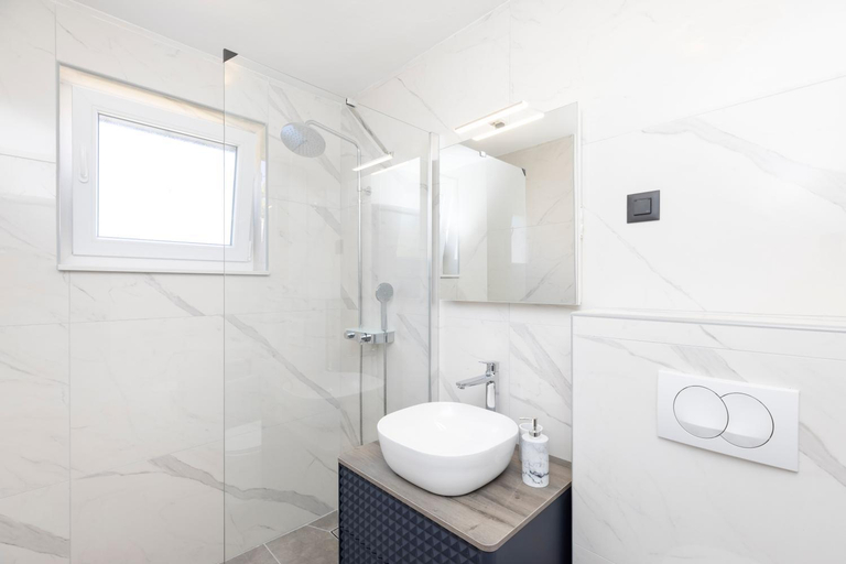 Bathroom, Providenca Accommodation, Mali Lošinj