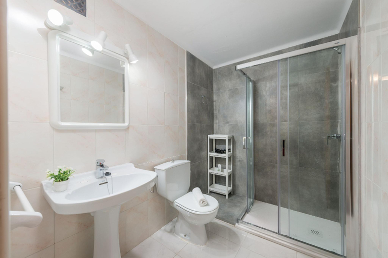 Bathroom 2, Can Blau in Alcúdia, Baleares