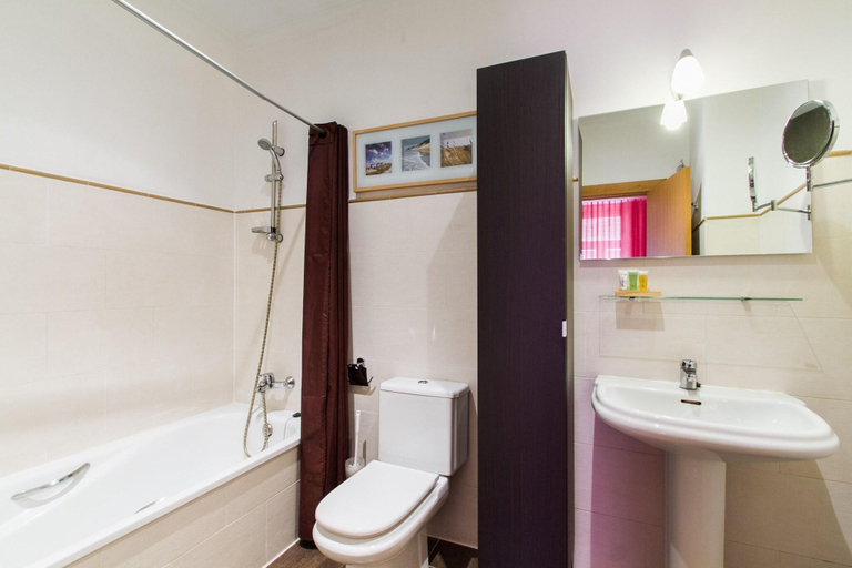 Bathroom 4, Living Valencia Edificio Merced, Valencia