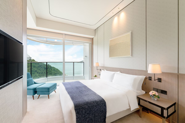 Bedroom 4, The Fullerton Ocean Park Hotel Hong Kong, Hong Kong Island
