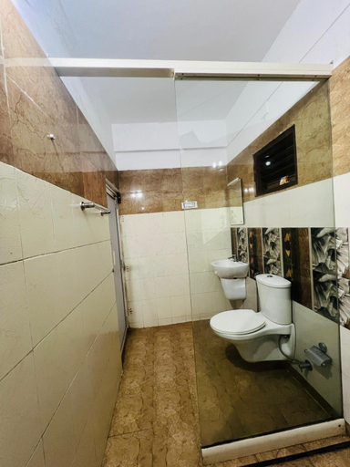 Bathroom 5, Sea Land Beach Resort Luxury Rooms & Dormitories, Ernakulam