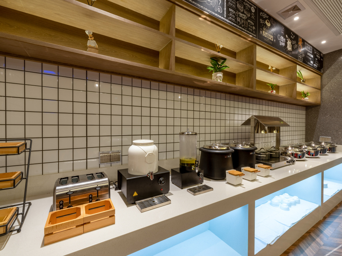 Food & Drinks 5, Borrman Hotel Hechi Fengshan, Hechi
