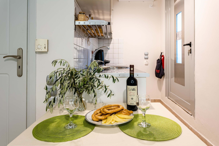 Room 3, Kitries Summer Getaway - Eden Seaside Suite, Peloponnese