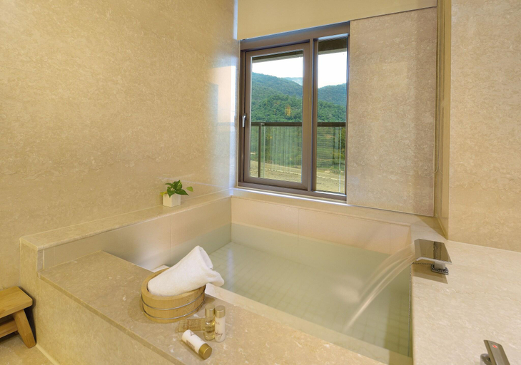 Bathroom 4, Century Hotel, Taitung