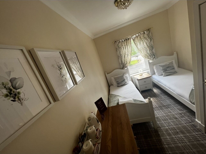 Bedroom 2, The Village Inn, South Lanarkshire