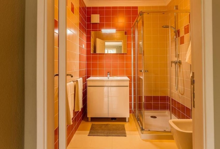 Bathroom 2, Lagos Suite, Lagos