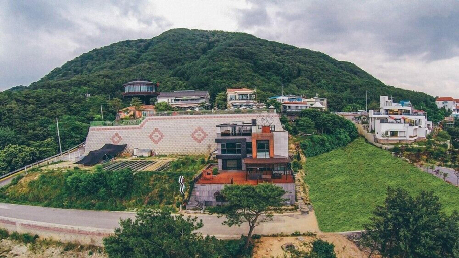Exterior & Views 2, Terate Pension, Chuncheon