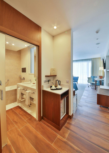 Bedroom 3, Maritim Hotel Paradise Blue, Balchik