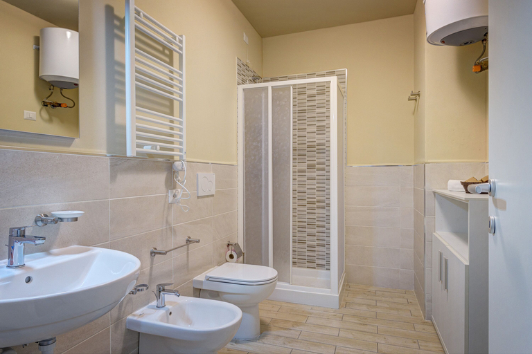 Bathroom 2, Donatello Apartments by Firenze Prestige, Florence