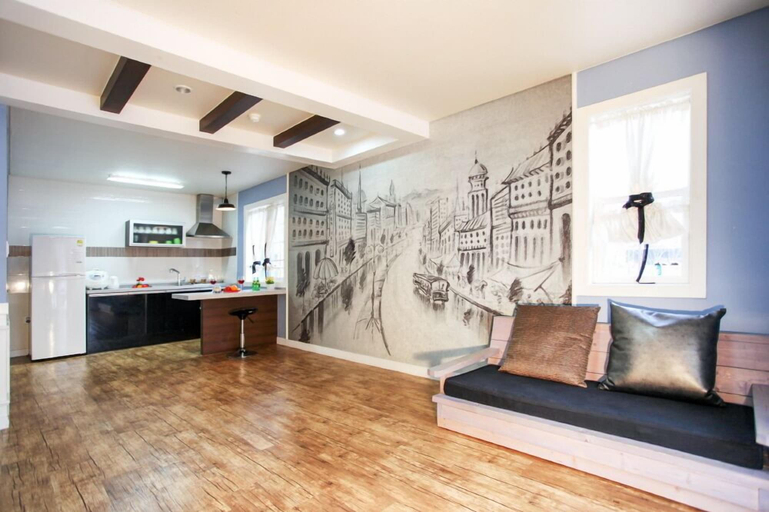 Dining Room 24